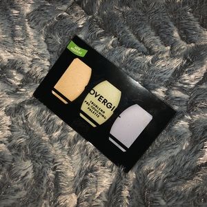 🖤TruBlend Matte Made LiquidFoundation / covergirl